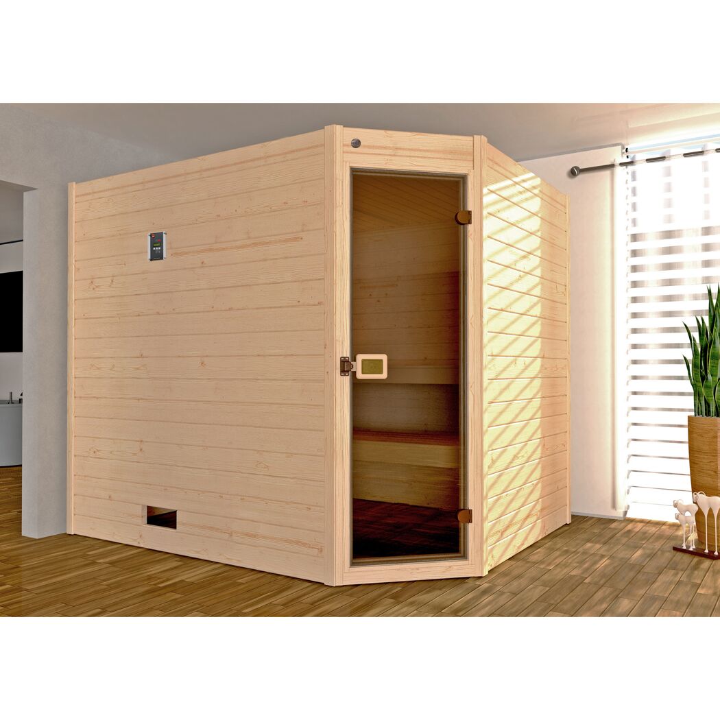 Eck-Sauna aus hellem Holz mit geöffneter Glastür.