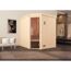 Eck-Sauna aus hellem Holz mit Glastür.