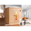 Sauna aus hellem Holz mit Saunaofen