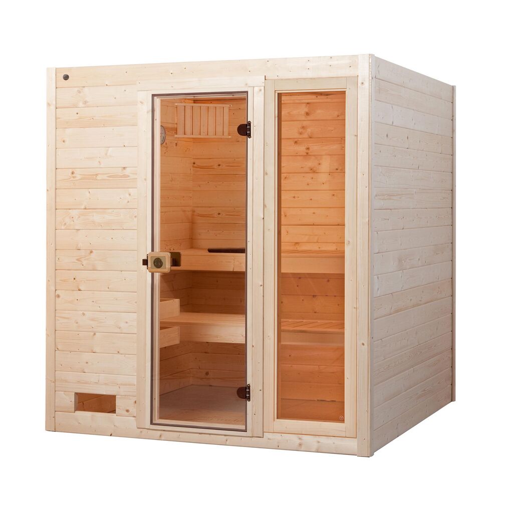 Sauna aus hellem Holz mit Glastür