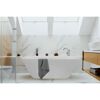 Freistehende Badewanne in einem modernen Badezimmer