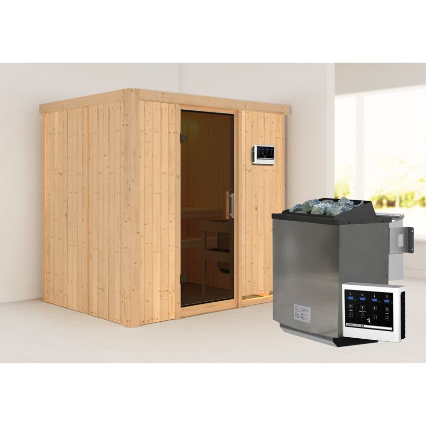 Sauna aus hellem Holz mit Saunaofen