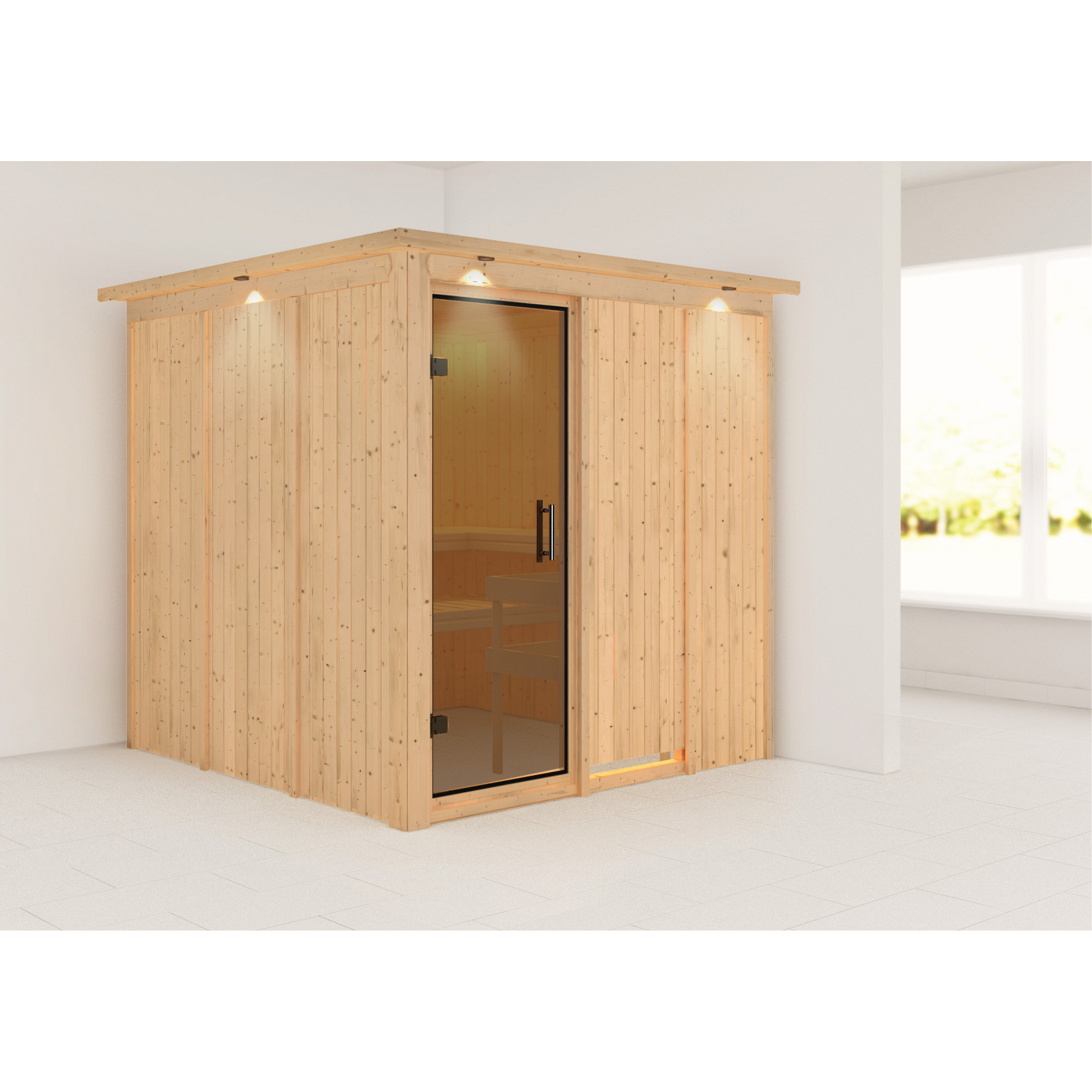 Saunakabine aus hellem Holz mit Glastür