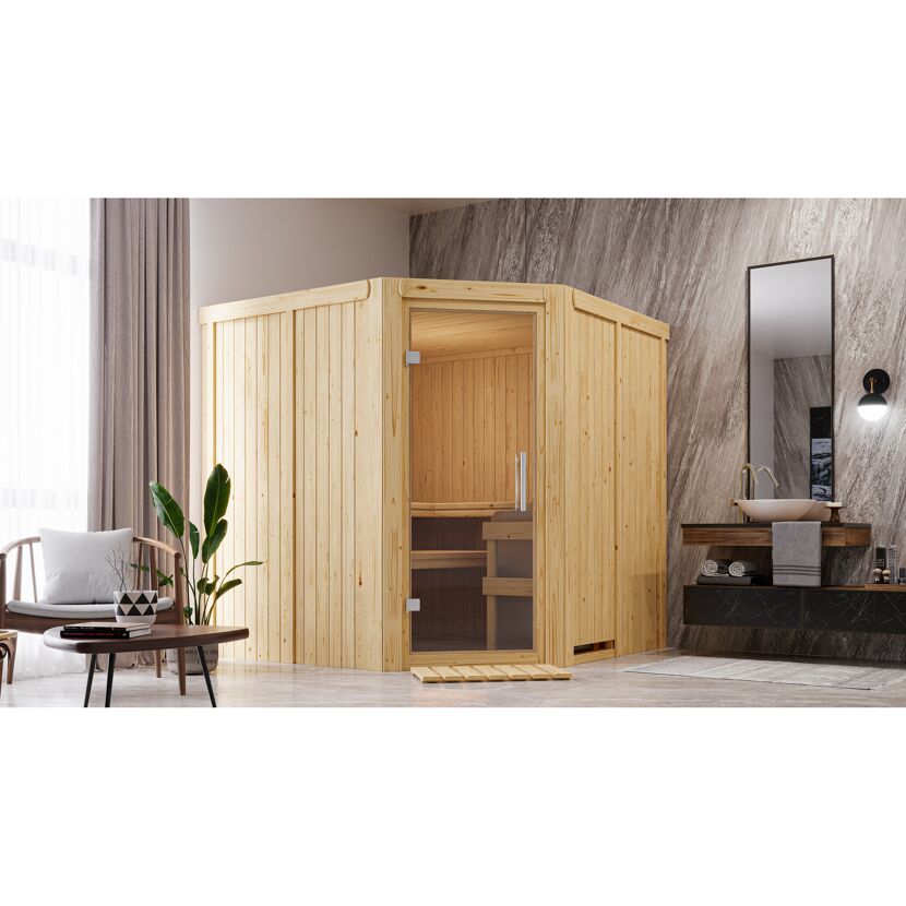 Eck-Sauna aus hellem Holz in einem Badezimmer.