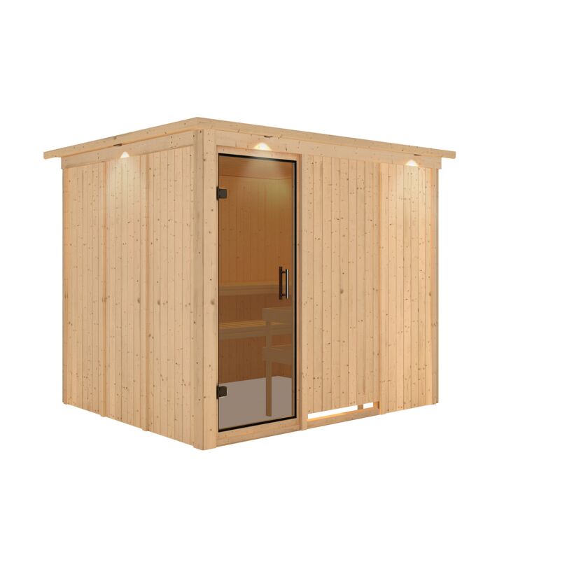 Sauna aus hellem Holz mit Glastür.