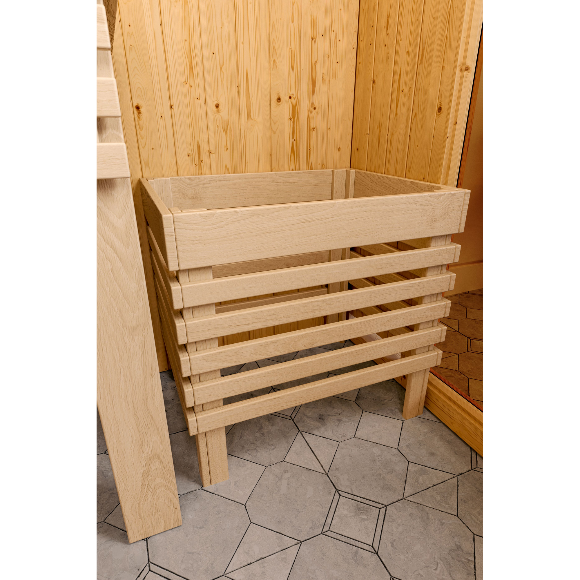 Sauna 'Ariadna 3' naturbelassen mit Kranz und bronzierter Tür 245 x 210 x 202 cm + product picture