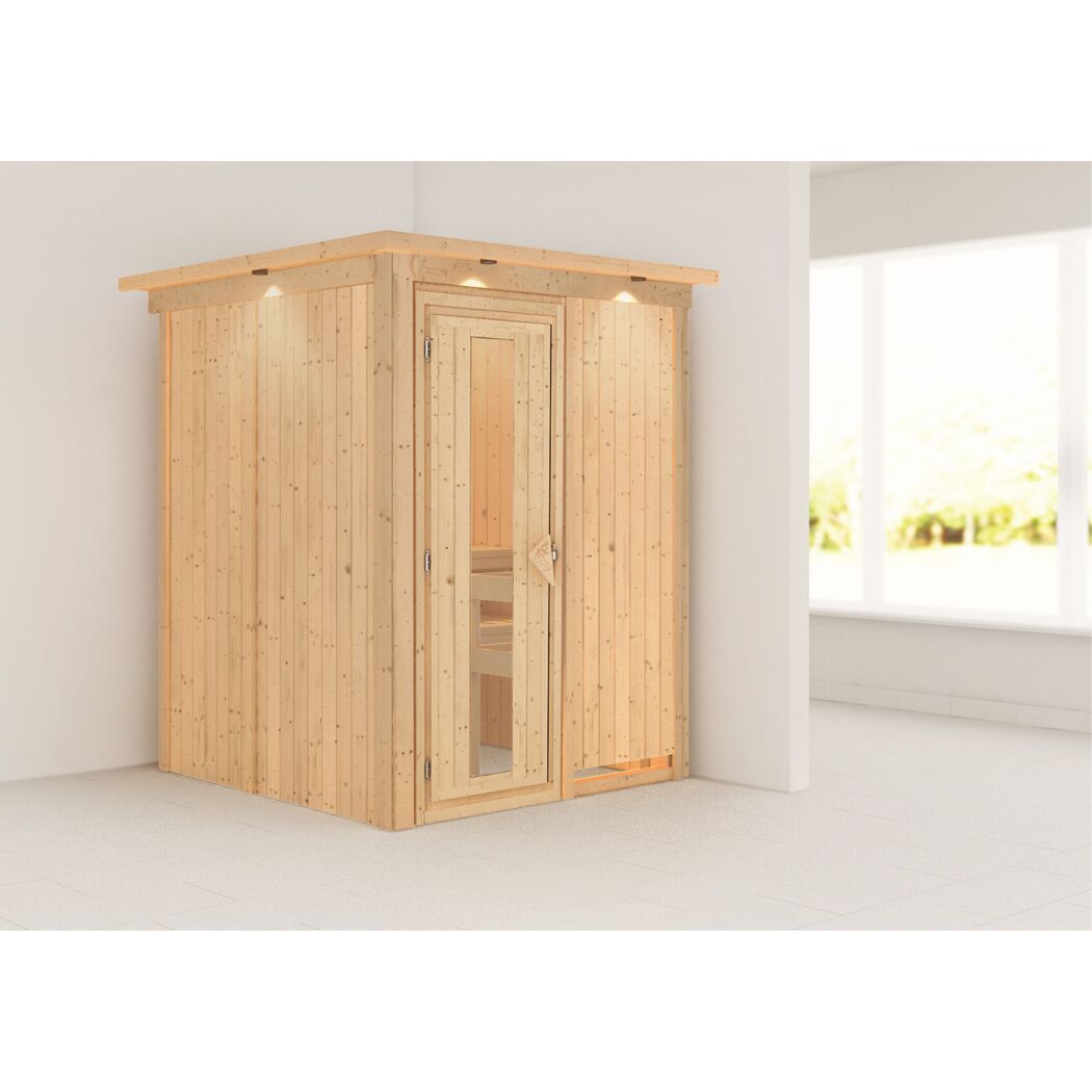 Sauna aus hellem Holz in einem hellen Raum