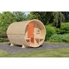 Fassförmige Sauna aus hellem Holz