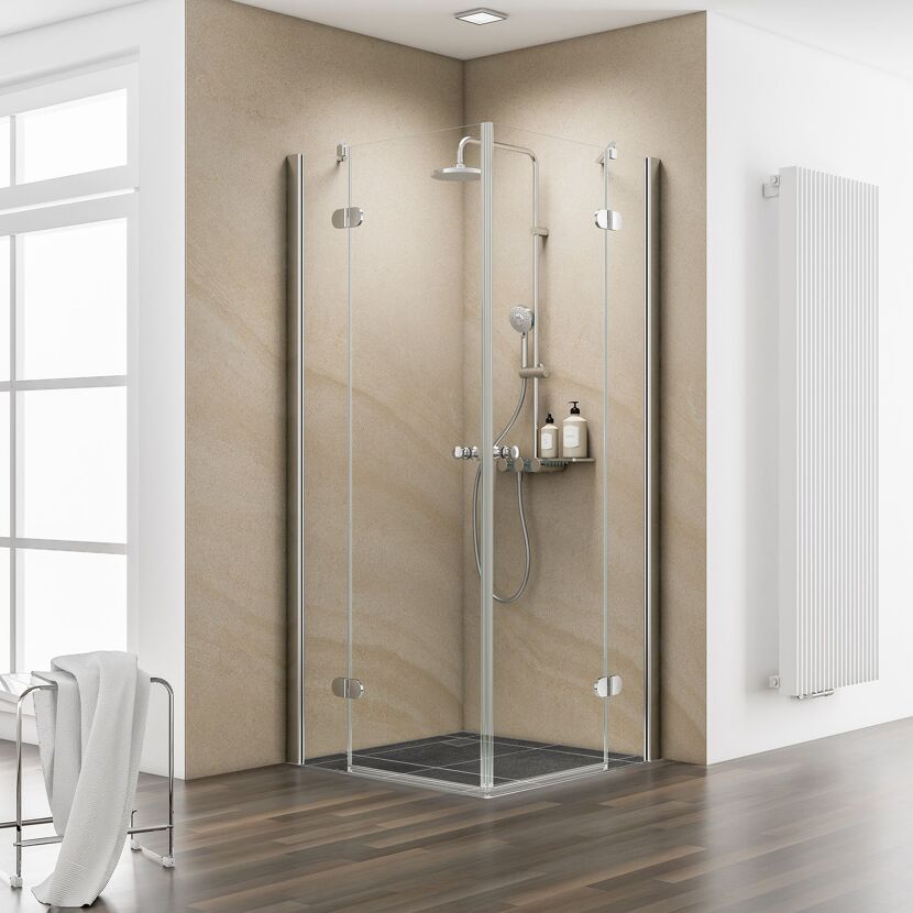 Eckdusche mit Duscharmatur in modernem Badezimmer