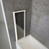 Badewanne mit Duschabtrennung