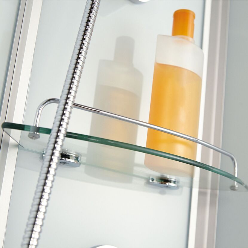 Glasablage in Dusche mit Duschbrause