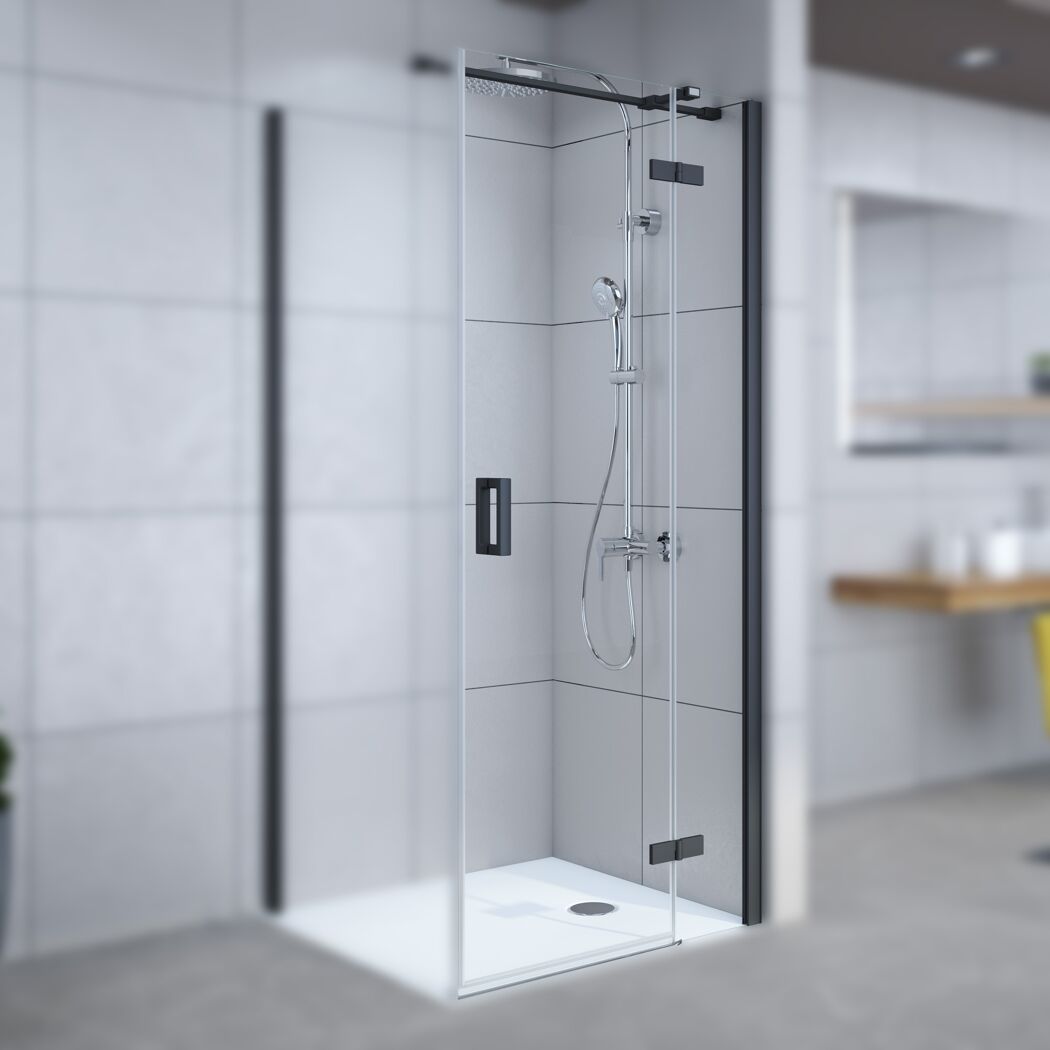 Duschkabine mit schwarzem Rahmen und Regendusche