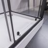 Nahaufnahme der unteren Rollen einer Duschkabine