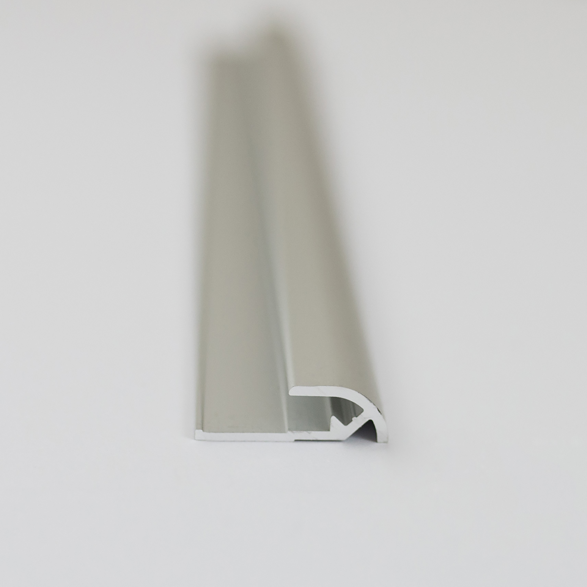 Abschlussprofil für Rückwandplatten, rund, alu silber matt, 2550 mm + product picture