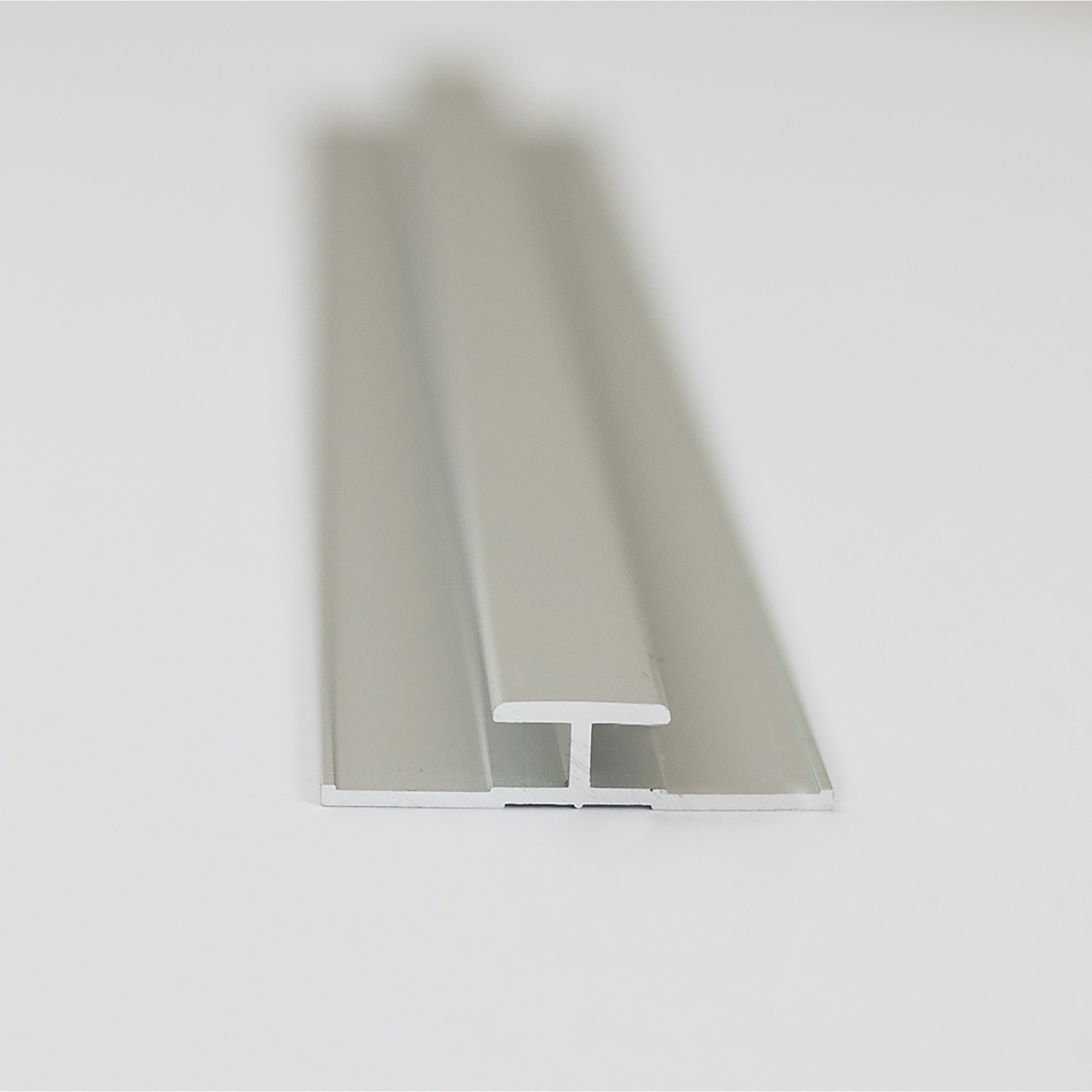 Verbindungsprofil für Rückwandplatten, alu silber matt, 2550 mm + product picture