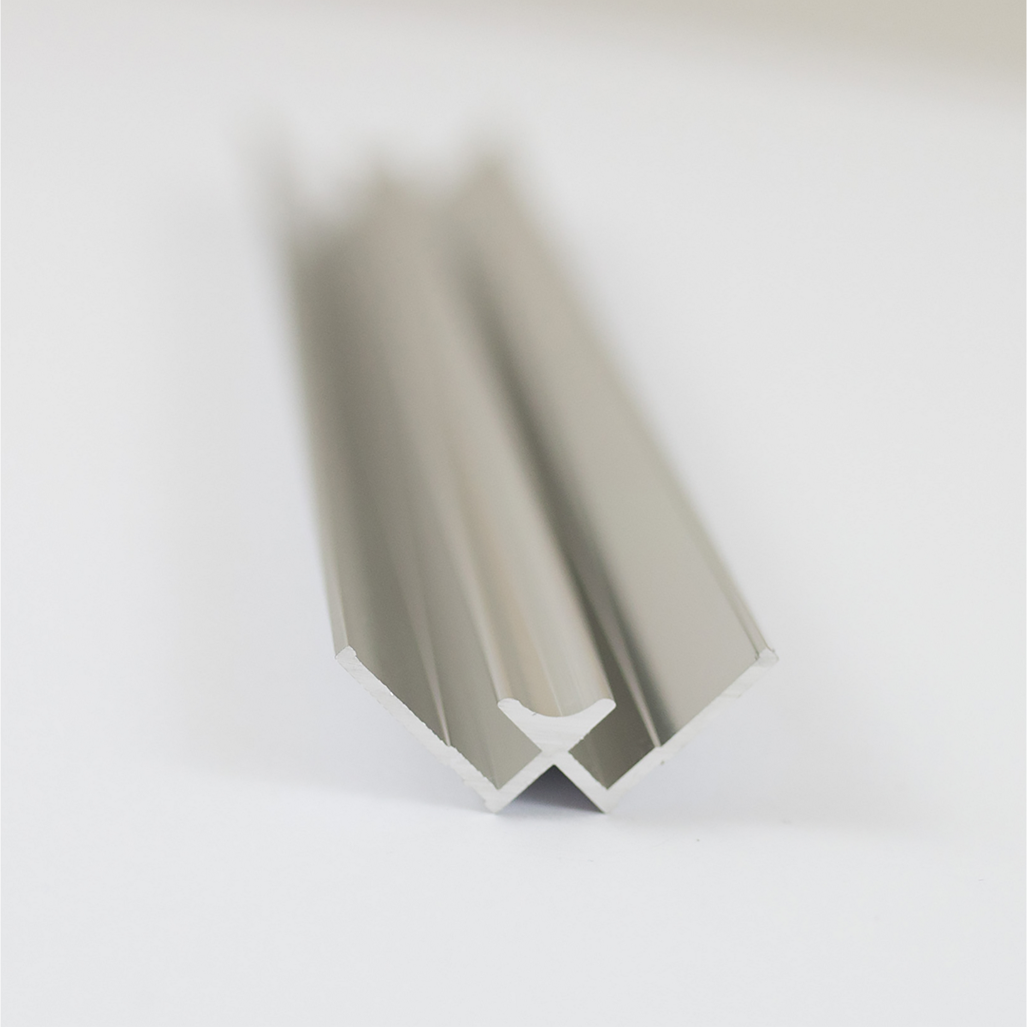 Verbindungsprofil für Rückwandplatten, Ecke innen, alu chromeffekt, 2550 mm + product picture