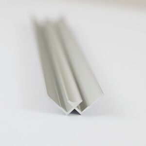 Verbindungsprofil für Rückwandplatten, Ecke innen, alu silber matt, 2550 mm