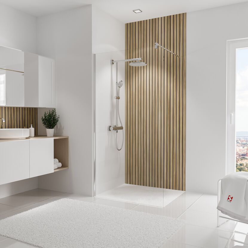 Moderne Dusche mit Holzvertäfelung und Regendusche.