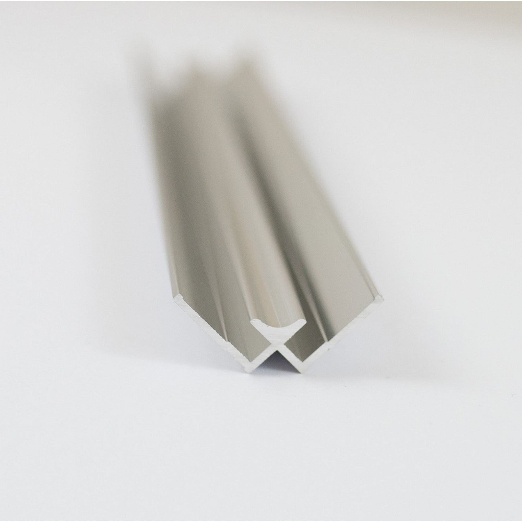 Eck-Verbindungsprofil für 'DecoDesign' Rückwand innen, alu-chromeffekt 2100 mm + product picture