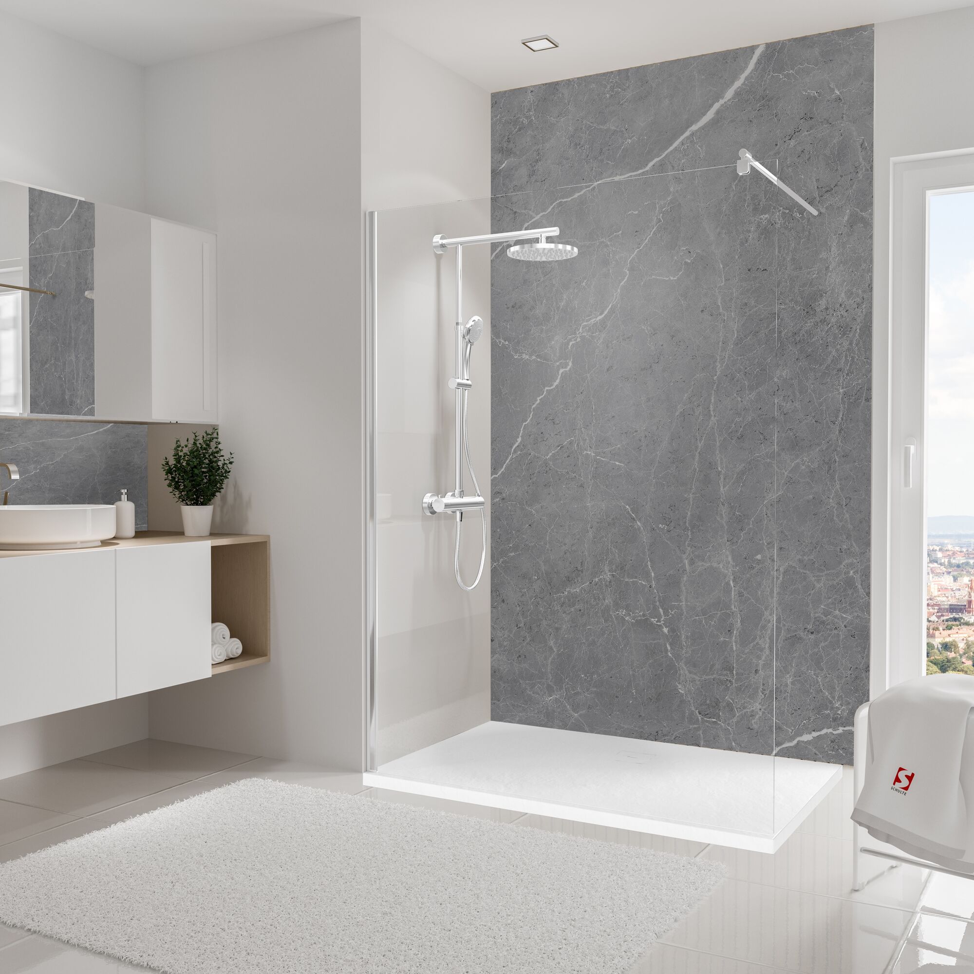Modernes Badezimmer mit ebenerdiger Dusche und grauer Marmorwand.