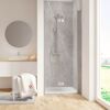 Duschkabine mit Regendusche in modernem Badezimmer