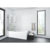 Badewanne mit Duschwand und Handtuchhalter