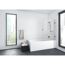 Badezimmer mit Badewanne und Duschabtrennung