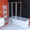 Badewanne mit Duschabtrennung und Handtuchhalter
