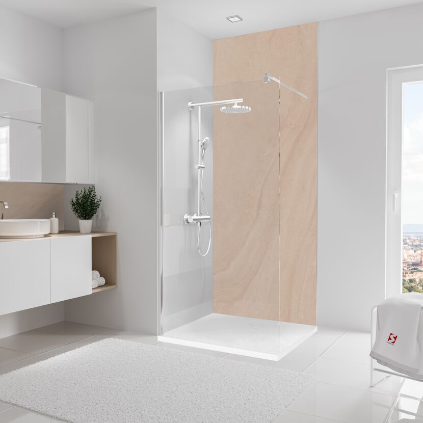 Badezimmer mit Dusche