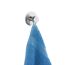 Blaues Handtuch an Wandhaken