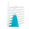 Handtuchhalter mit türkisfarbenem Handtuch