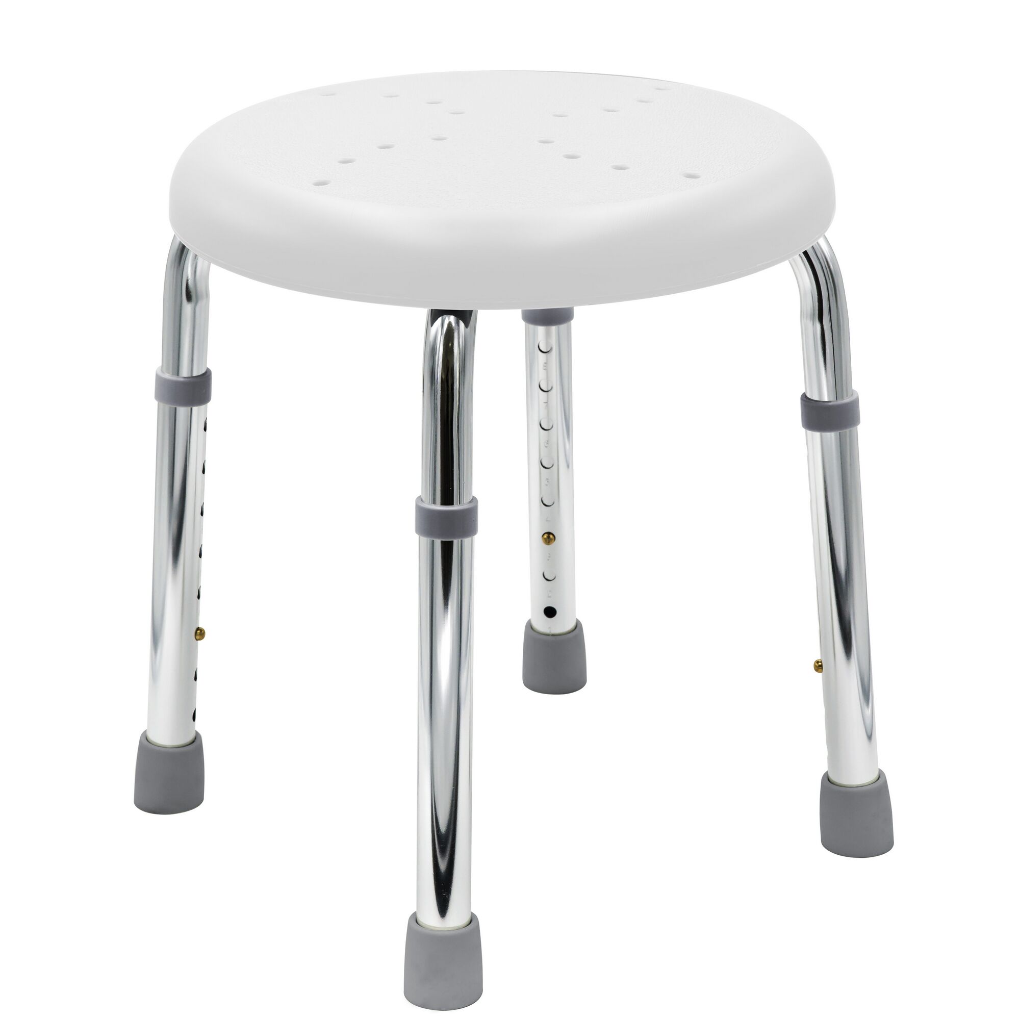 Weißer Badhocker mit verchromten Beinen.