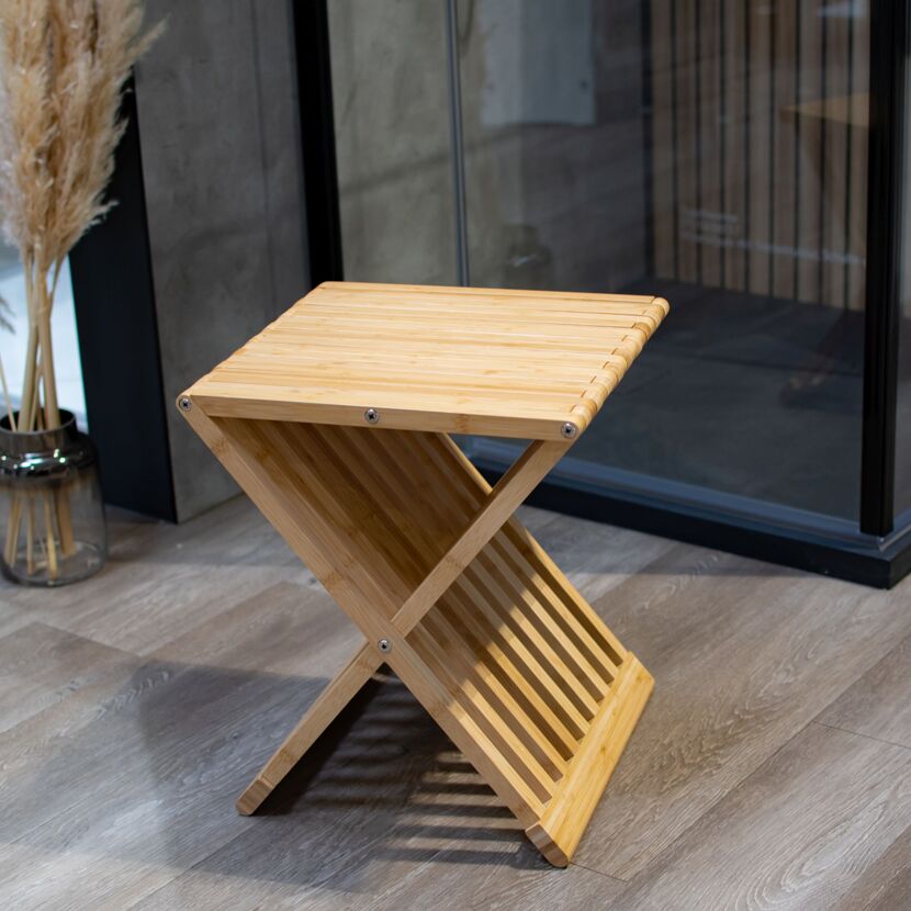 Klappbarer Holzhocker