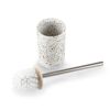 Toilettenbürste mit Behälter aus Terrazzo