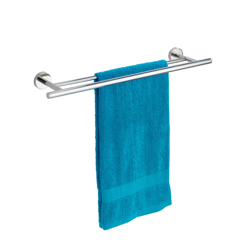 Blaues Handtuch auf Handtuchstange
