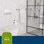 Modernes Badezimmer mit Handtuchstange und Toilette