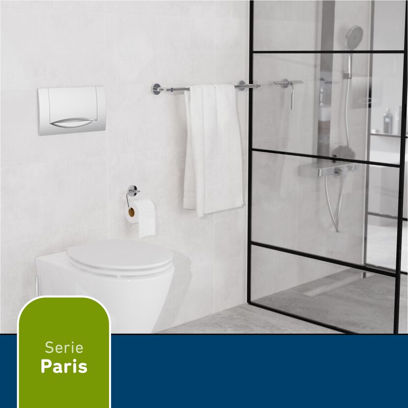 Modernes Badezimmer mit Handtuchstange und Toilette