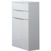 Weißer Hochschrank mit zwei Schubladen und zwei Türen.