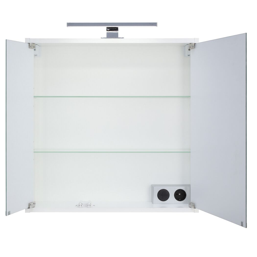 Geöffneter Spiegelschrank Riva mit Beleuchtung und Steckdosen.