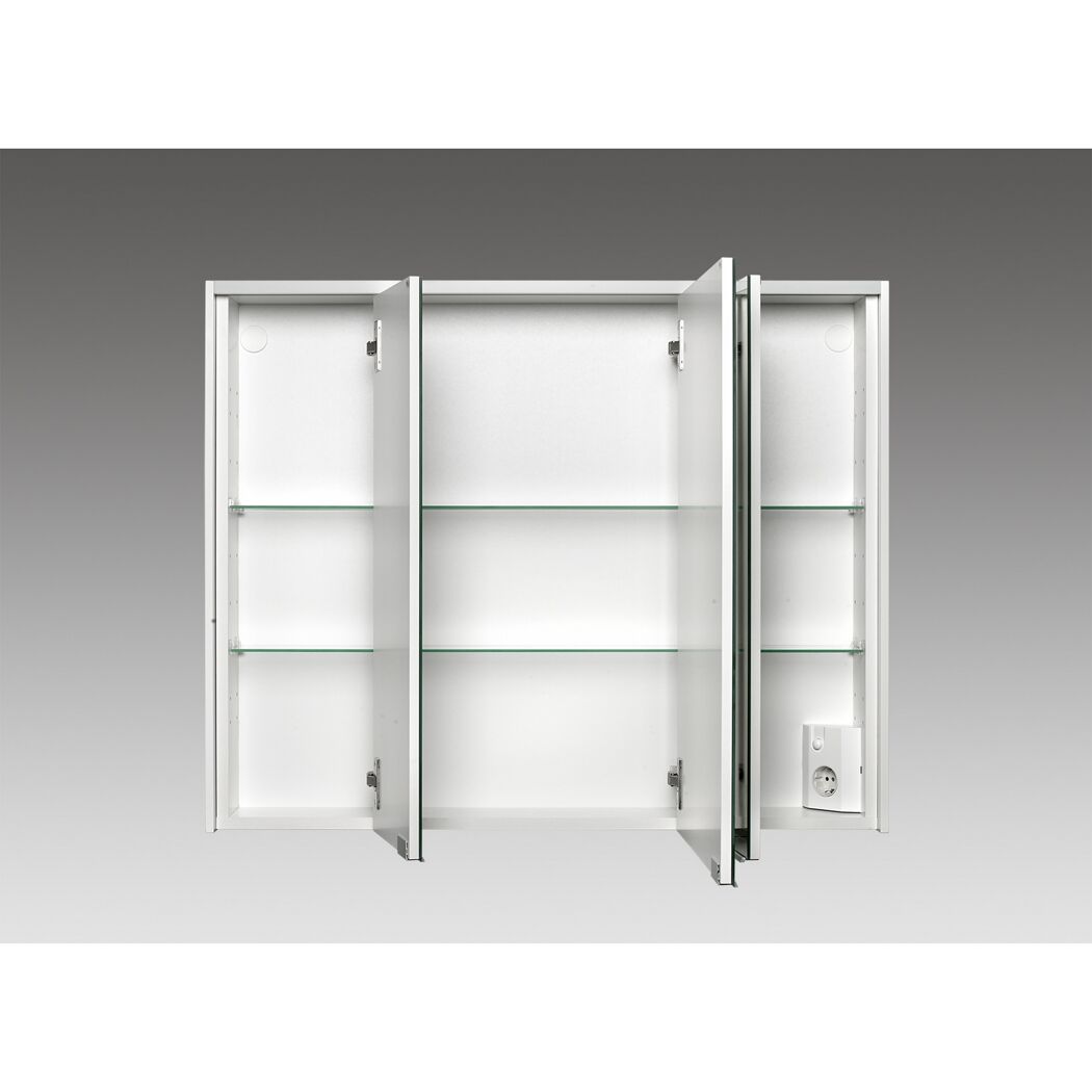 Weißer Spiegelschrank mit geöffneten Türen und Glaseinlegeböden.
