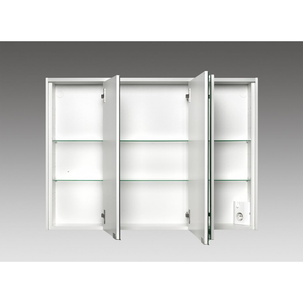 Weißer Spiegelschrank mit geöffneten Türen und Glaseinlegeböden.
