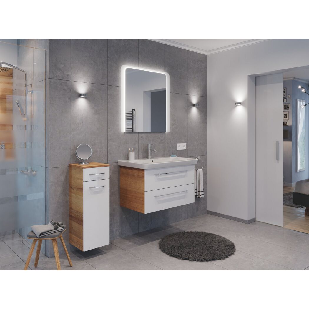 Modernes Badezimmer mit Waschbecken und Spiegelschrank