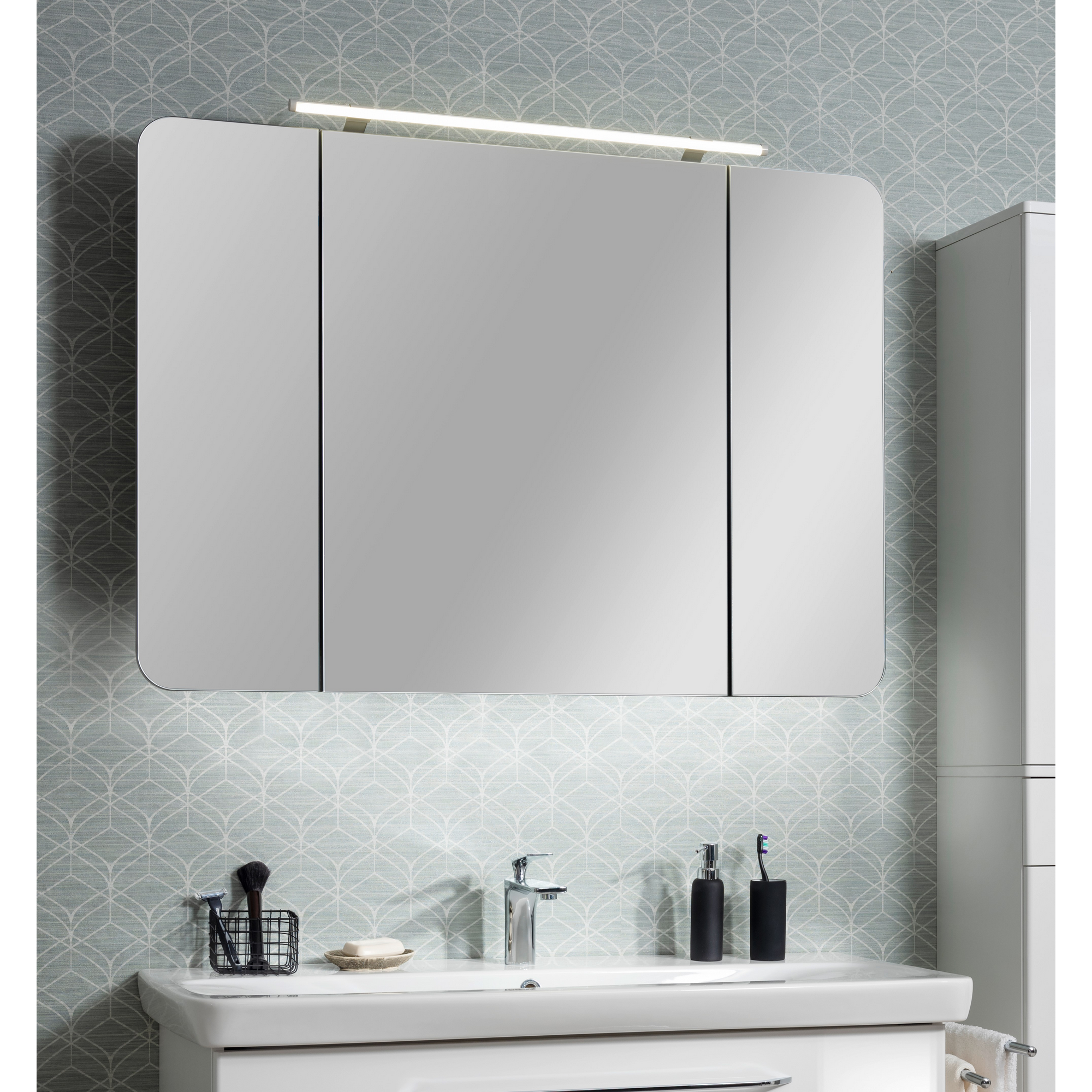LED-Spiegelschrank 'Milano' weiß 109,9 x 78 x 15,8 cm