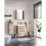 Modernes Badezimmer mit Waschbeckenunterschrank und Spiegelschrank