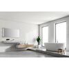 Modernes Badezimmer mit Badewanne und Waschbecken