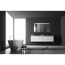 Modernes Badezimmer mit LED-Spiegel, Badewanne und Waschbecken