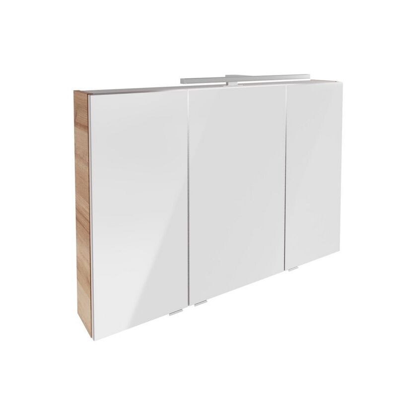 Weißer dreitüriger Spiegelschrank mit Holzrahmen und Lampe.