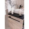 Waschbeckenunterschrank mit Waschbecken und schwarzer Armatur