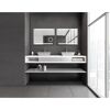 Modernes Badezimmer mit Doppelwaschbecken und LED-Spiegeln.