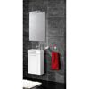 Waschbeckenunterschrank mit Spiegel und Handtuch